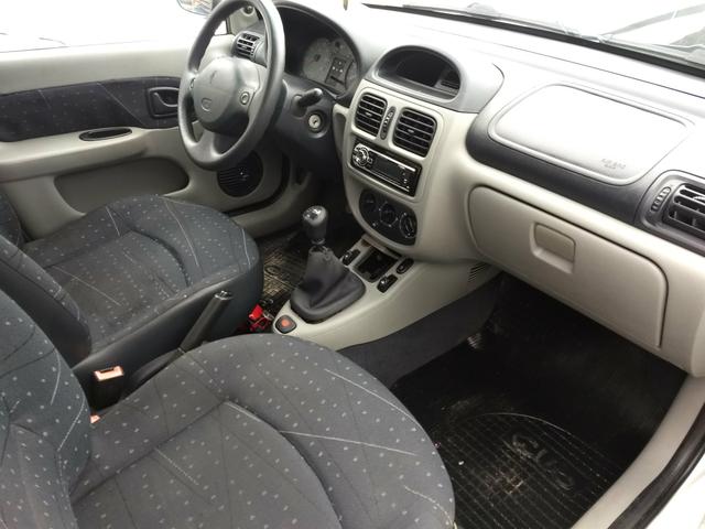 Clio sedan 1.6 GNV legalizado - Foto 5