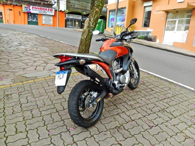 Honda XL 700V Transalp 2013 Apenas 22 mil km - Foto 2