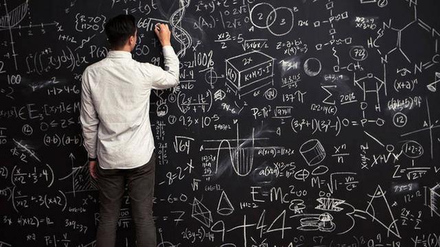 Professor de termodinâmica, transcal, transmassa, vibrações, resmat e mais