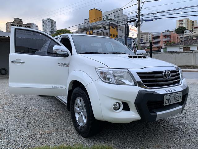 Vendo camionete Hilux - Foto 3