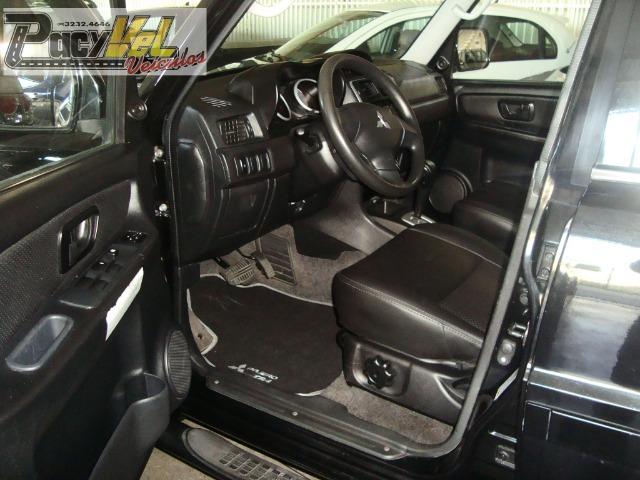 Pajero TR4 2012 Automática 4x4 - Foto 16