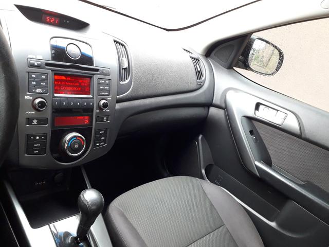 Kia Cerato 2010 Automático - Foto 4