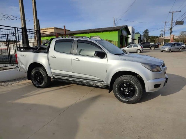 CHEVROLET S10 LT CD 4X4 FLEX 2015 PARA PESSOAS EXIGENTES