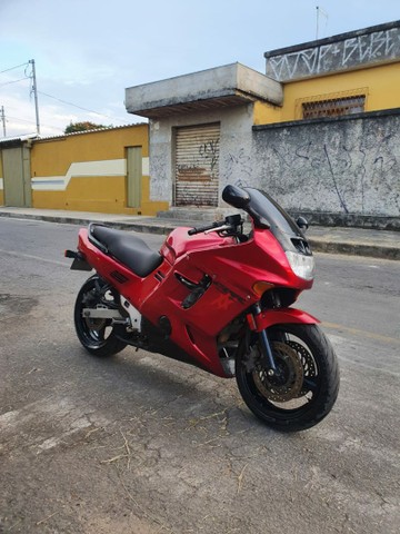 HONDA CBR1000F HURICANE BARATO! * MOTOR COM BARULHO *