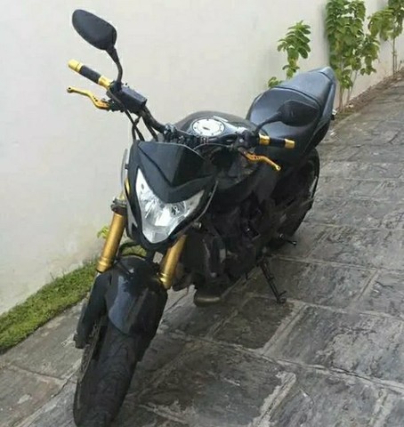 HONDA HORNET