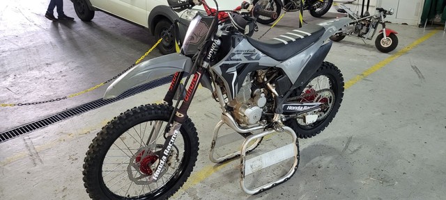 CRF 230 F ANO 2015