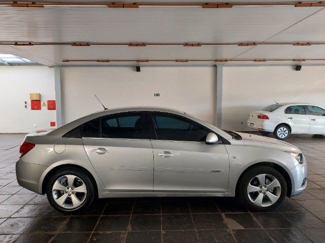 GM CHEVROLET CRUZE
