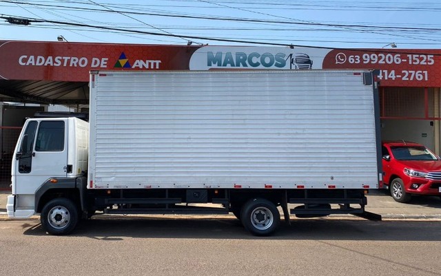 FORD 1119 BAU DE 6,2 MTS