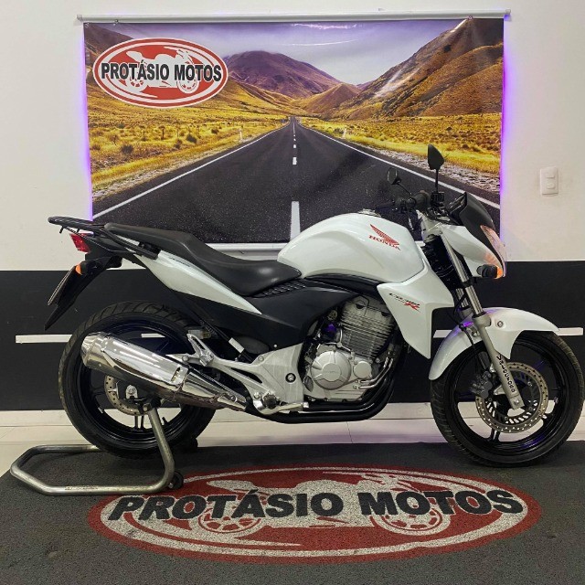 HONDA CB 300R 2014