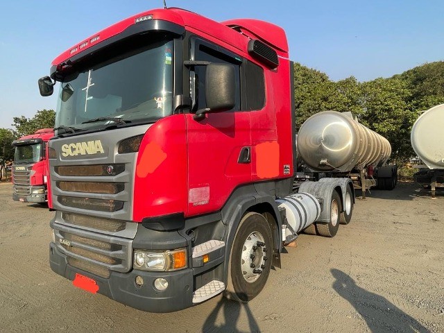 SCANIA R440 6X4 AUTOMÁTICO