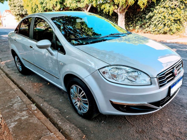 LINEA 2015 1.8 COMPLETO