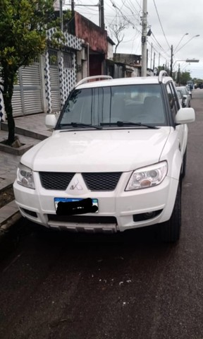 PAJERO TR4 4X2 2014 2.0 AUTOMÁTICA FLEX