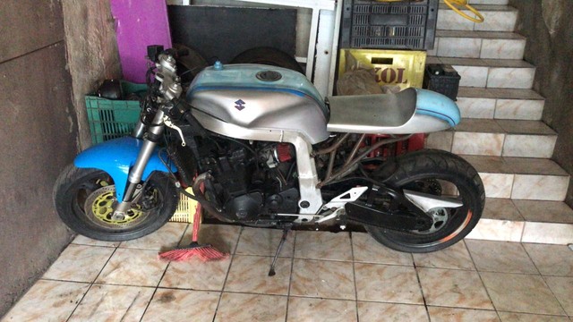 SUZUKI 1100CC
