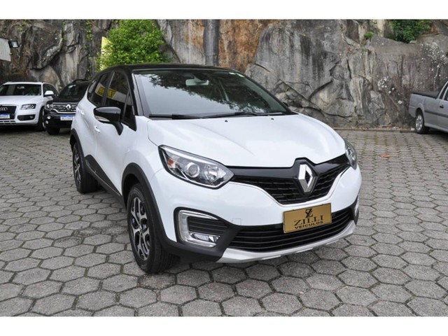 RENAULT CAPTUR INTENSE 1.6 AT