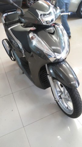 HONDA SH 300  NOVINHA 