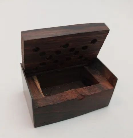 Caixinha Bau, em Madeira tampa C/Grafismo, Apliques em Metal - Foto 6