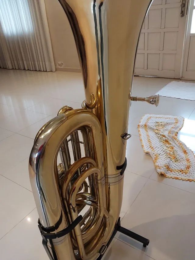 Tuba Miraphone 4 rotores Instrumentos musicais Guaíra, Curitiba
