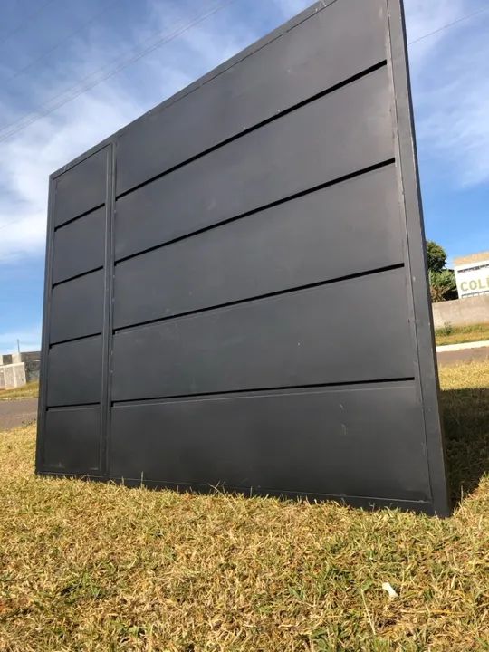 Portão de Aço em ótimo estado