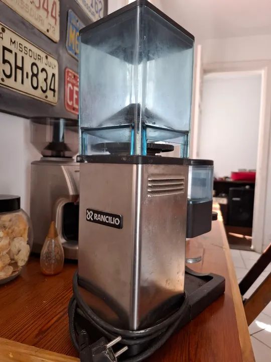 Moinho de café profissional Rancilio - Foto 3