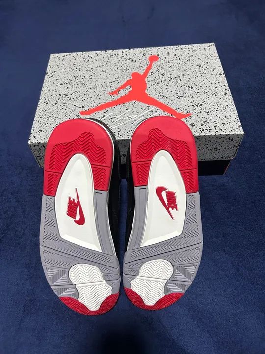 Nike Air Jordan Retrô 4  - Foto 4