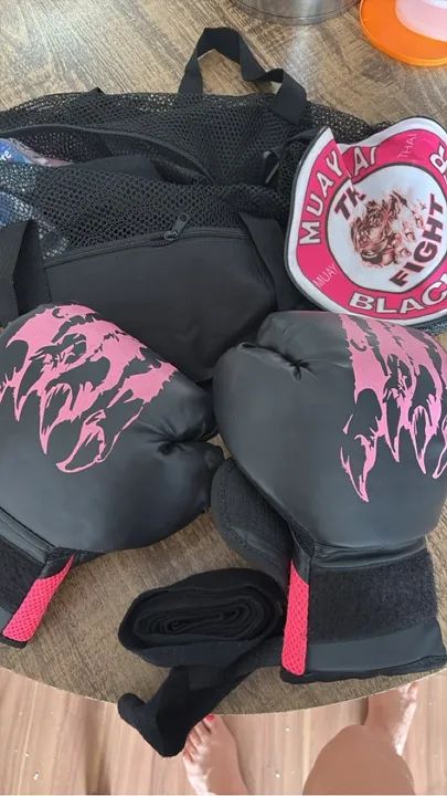 Luvas de Boxe - Tamanho M - Novas - Foto 2