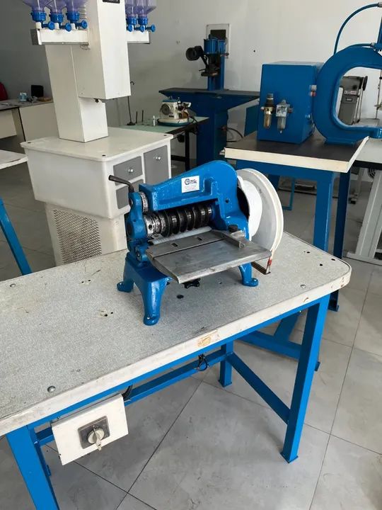 Maquina de cortar tiras  e cintos - Foto 3