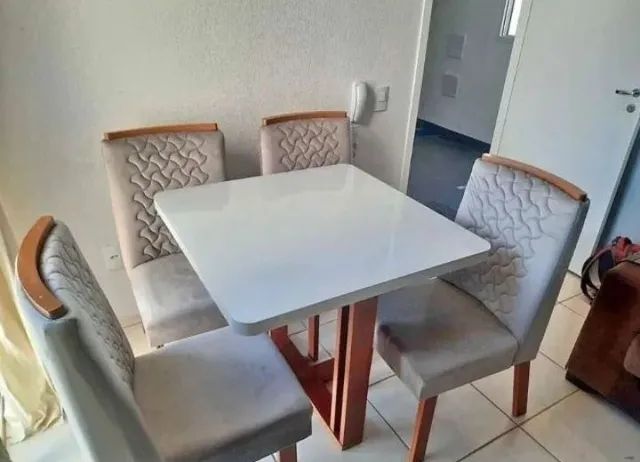 Mesa de jantar 4 cadeiras ( entrega grátis )