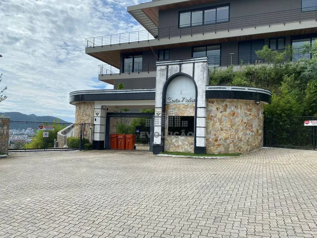 Terreno em Condomínio Fechado Alto Padrão, 790 m² - Trindade, Florianópolis/SC