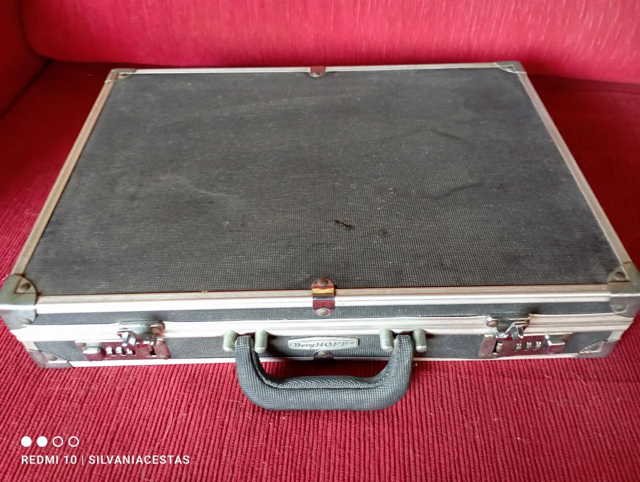 Conjunto na Maleta de facas, colheres e garfos 20 peças BergHoff - Foto 3