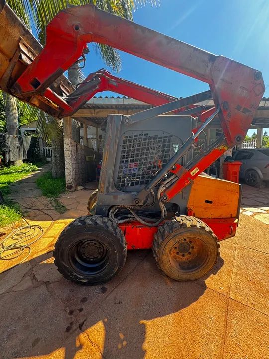 Bob cat minicarregadeira  - Foto 3