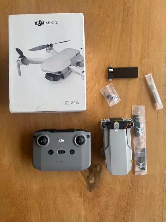Drone DJI Mini 2 NOVO com câmera 4K e Controle RN-C