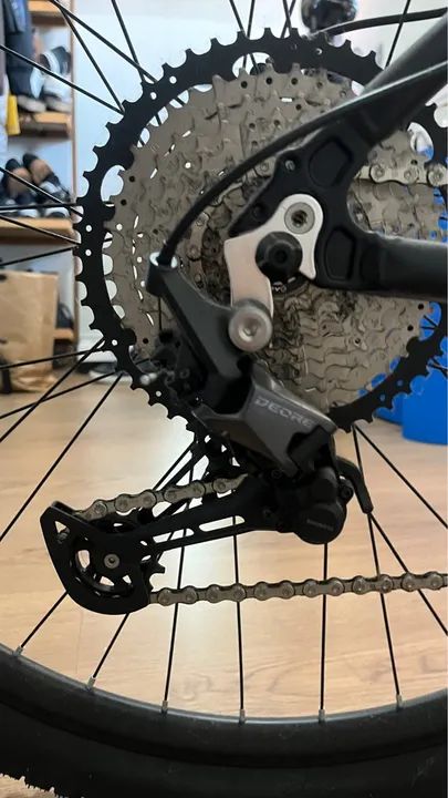 Bike MTB Absolute Wild - Aro 29 - 12v Deore - Freio Hidr. - Susp. Trava Guidão - Tam. M - Foto 3