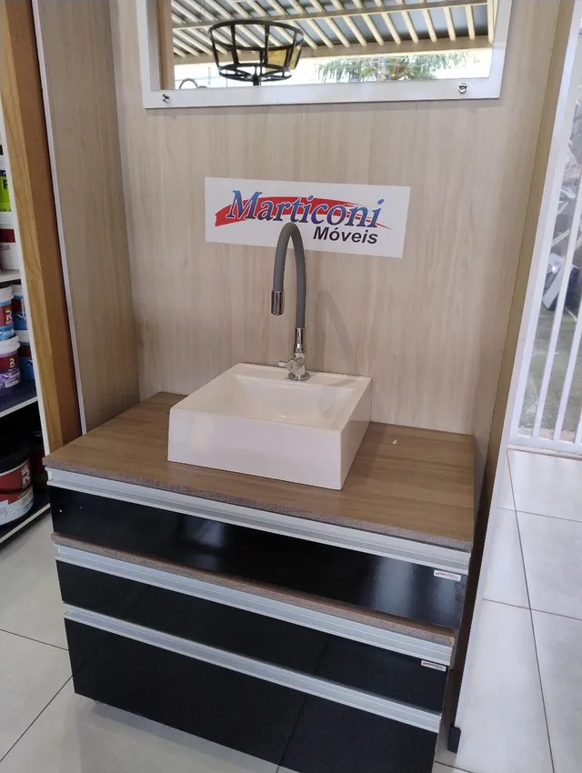 Gabinete banheiro completo com espelheira 