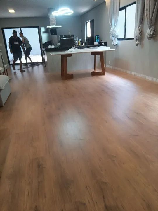Piso Vinilico e laminado instalado  - Foto 4