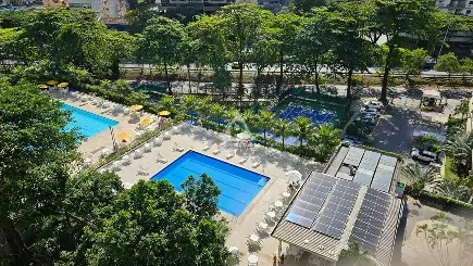 Apartamento situado em um dos condomínios mais cobiçados e conhecidos da zona sul do RJ: V
