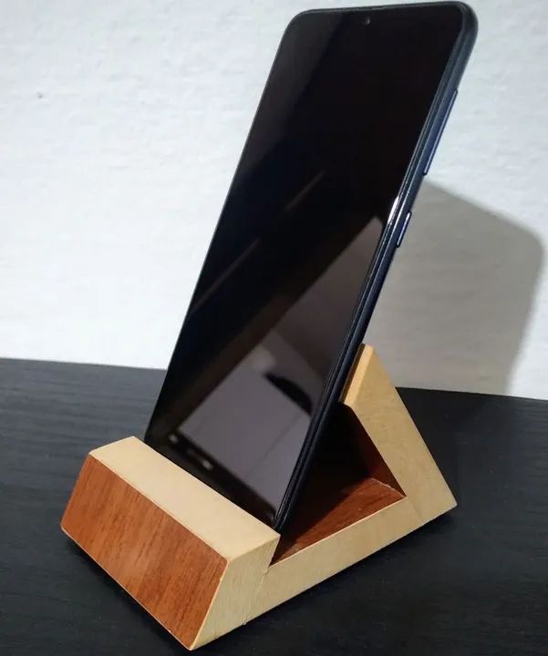 Suporte para Celular em Madeira - Moderno e Elegante - Foto 2