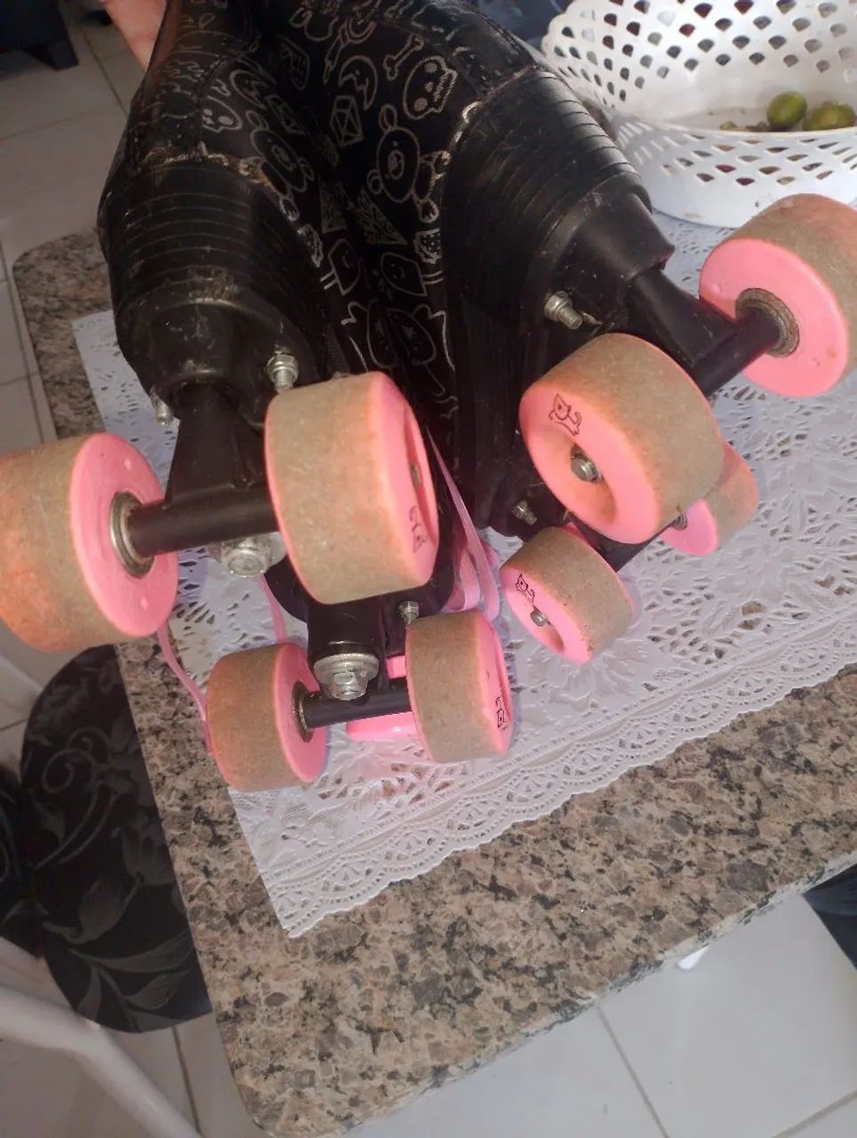 Patins Roller Infantil - Tamanho 34 - Usados - Foto 4