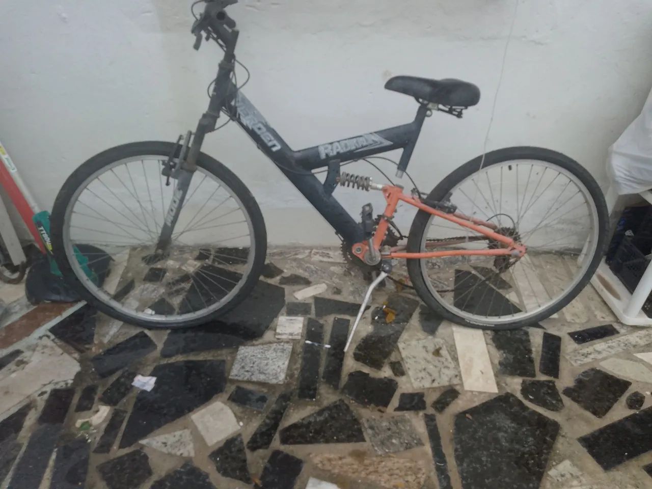 Vede se essa bicicleta  - Foto 2