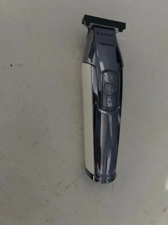 Barbeador Elétrico Kemei - Novo