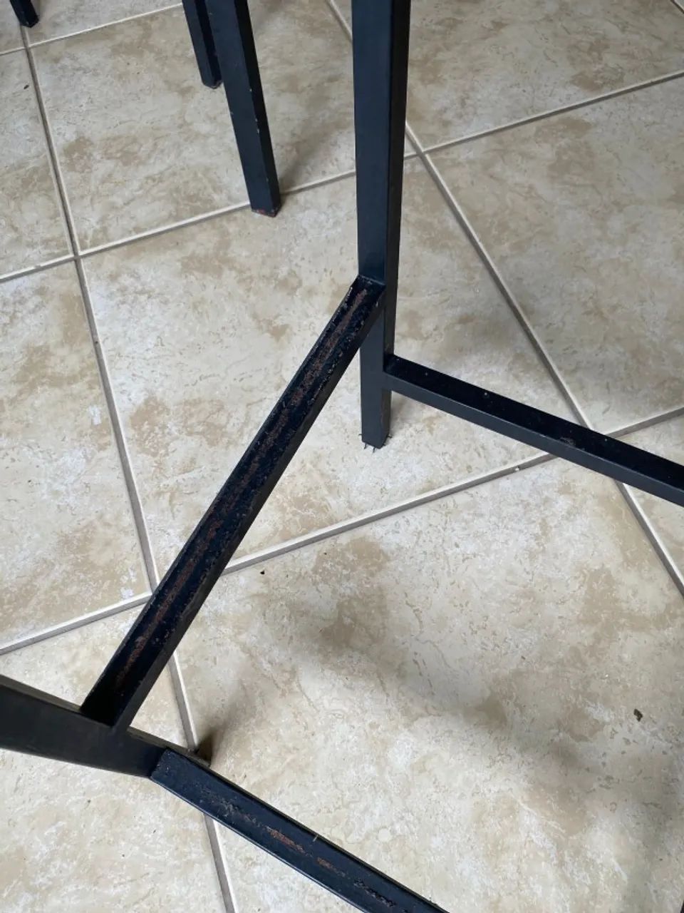 Mesa bistrô com 4 banquetas - Foto 4