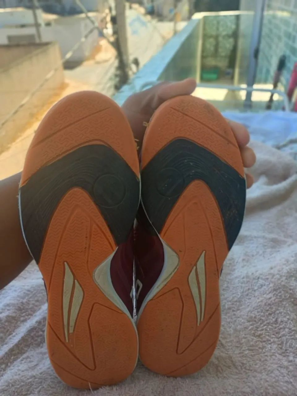 Tênis esportivo vinho - Foto 3