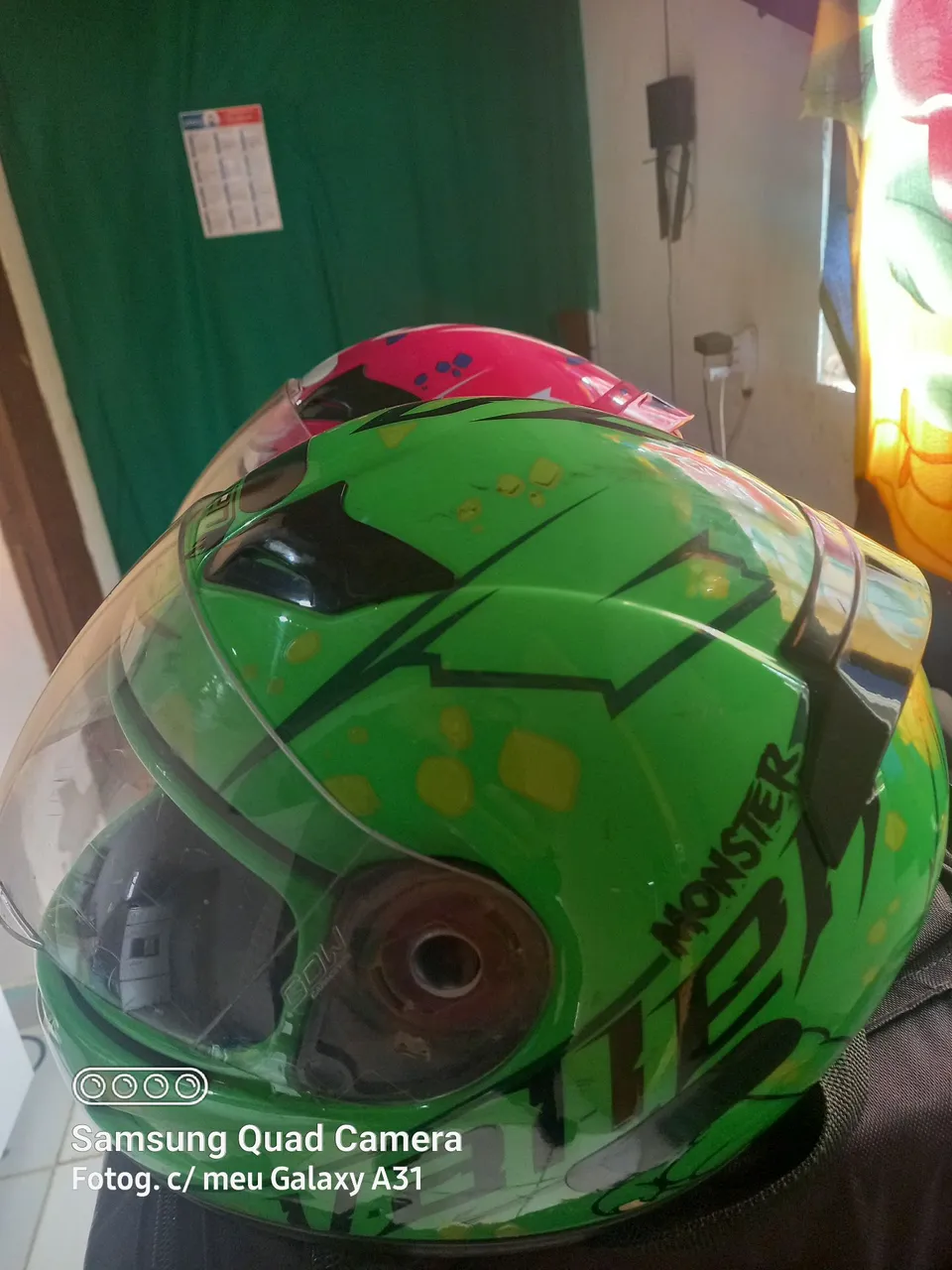 Capacete Monster Verde