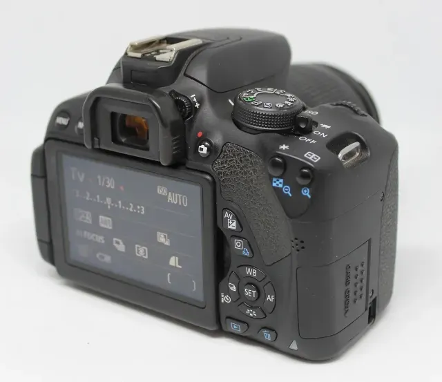 Canon Eos Rebel T5i Dslr Cor Preto Full Hd Canon T5i Preto Preto (Usado)