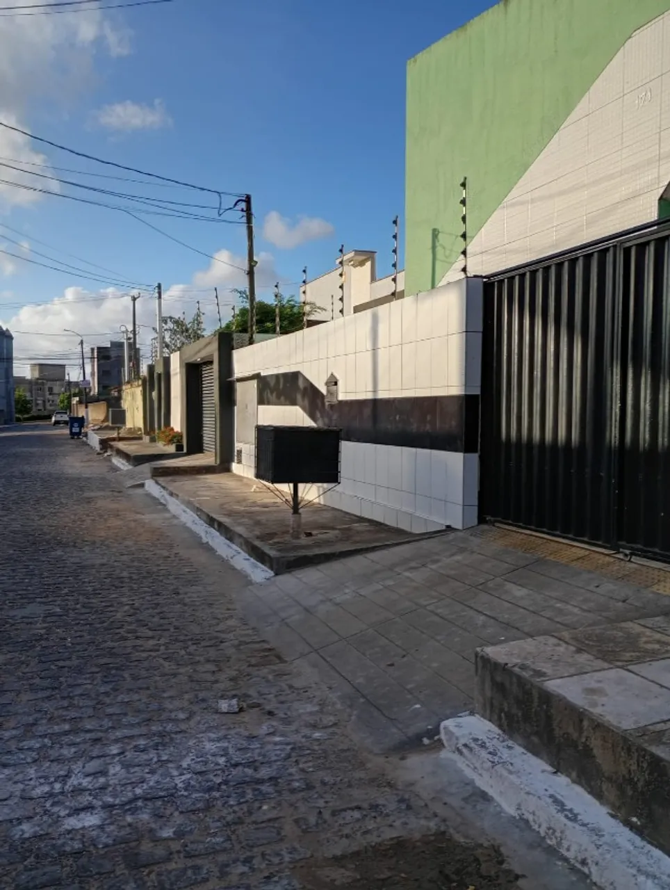 Alugo Kitnet com Internet e agua Inclusos