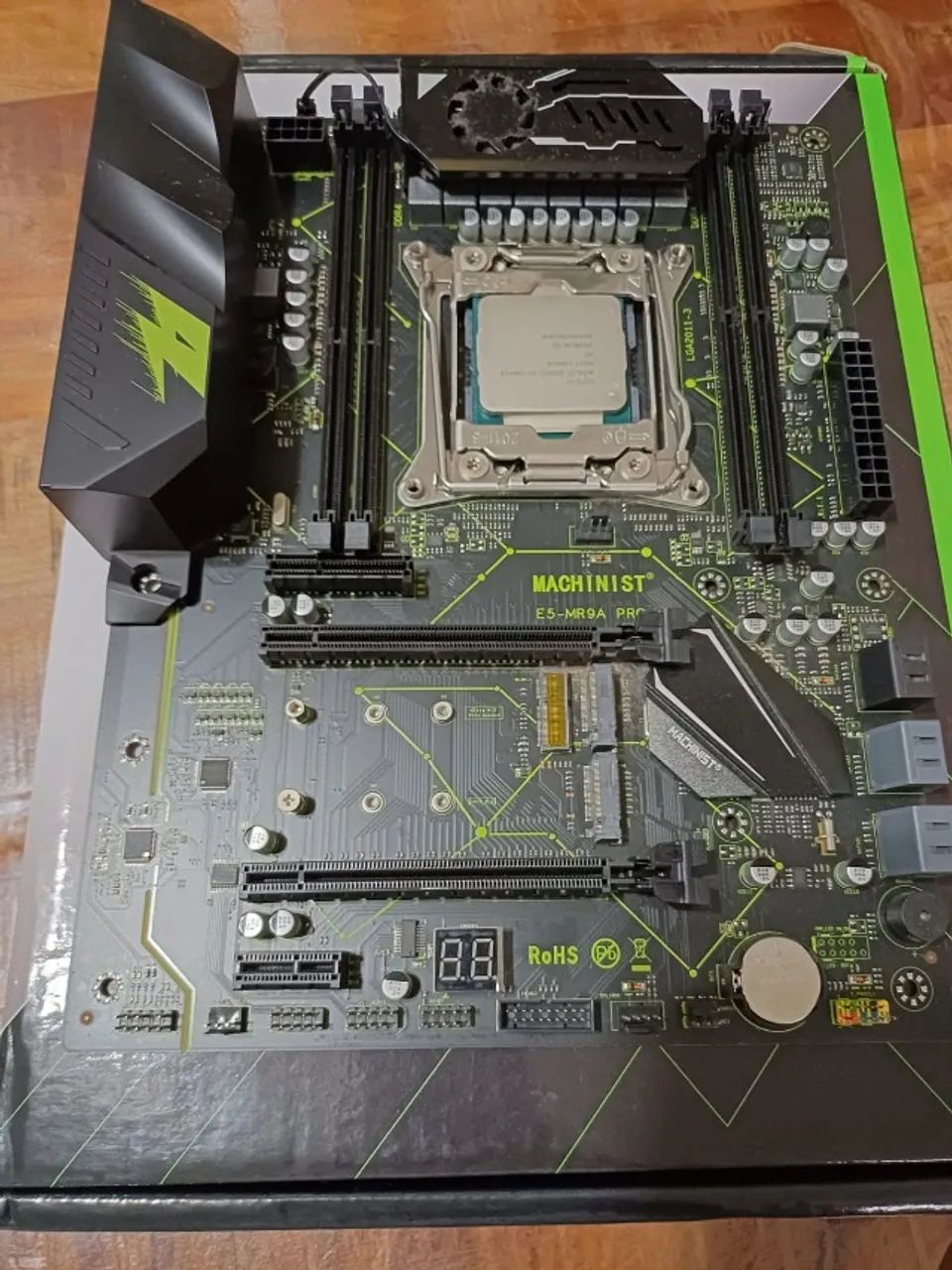 Placa mãe MR9A PRO + Processador xeon E2666