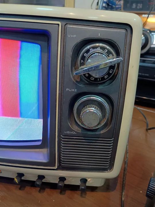TV Semp 10 " IC IN LINE GUN SYSTEN funcionando  - Foto 2