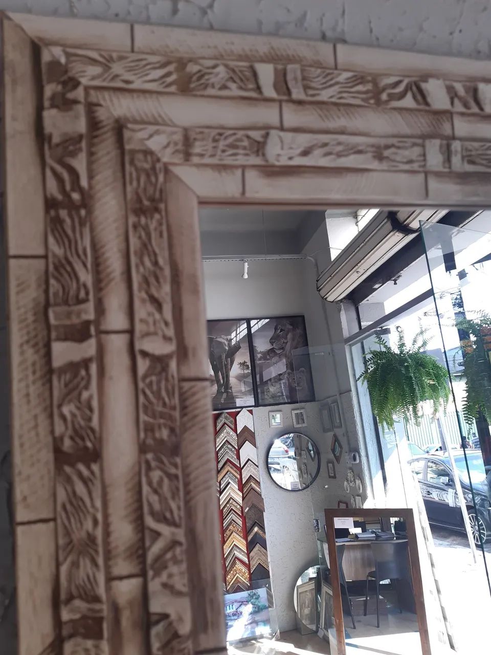 Espelho Decorativo com Moldura Detalhada - Foto 4