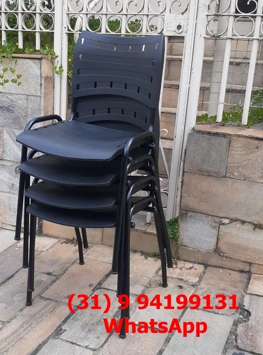 Cadeiras novas iso Polipropileno cor preta Frete grátis