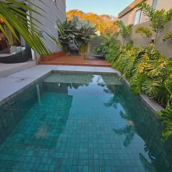 Sobrado para venda de 220 metros quadrados com 4 quartos, sendo suítes, no Jardim botânico
