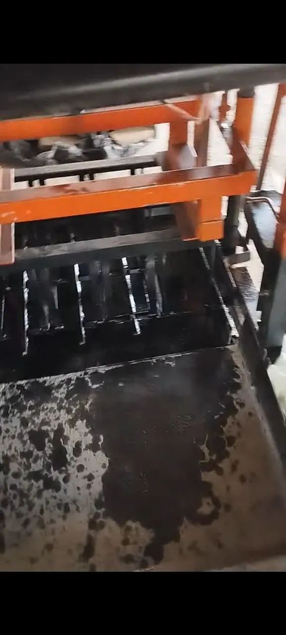 Máquina de Blocos Usada poedeira  - Foto 5